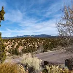 Artist Road #31, 2 Bedrooms, Sleeps 4, Wood Fireplace, WiFi, Pool Access